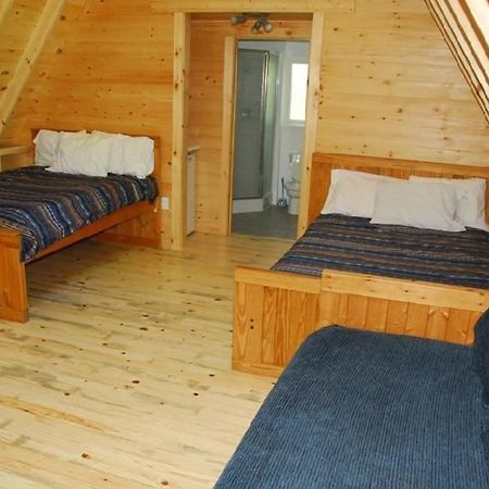 Wilderness Tours Rafting Resort Foresters Falls Esterno foto