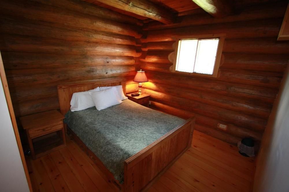 Wilderness Tours Rafting Resort Foresters Falls Esterno foto